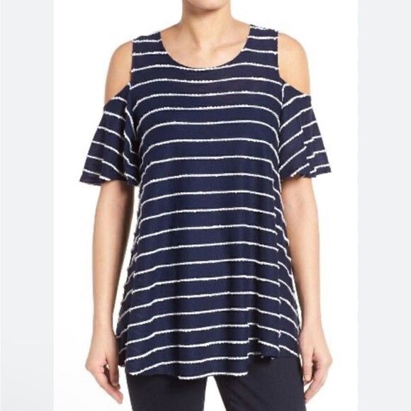 Bobeau Black & White Striped Textured Cold Shoulder Top. Size Small. EUC! - Picture 1 of 6